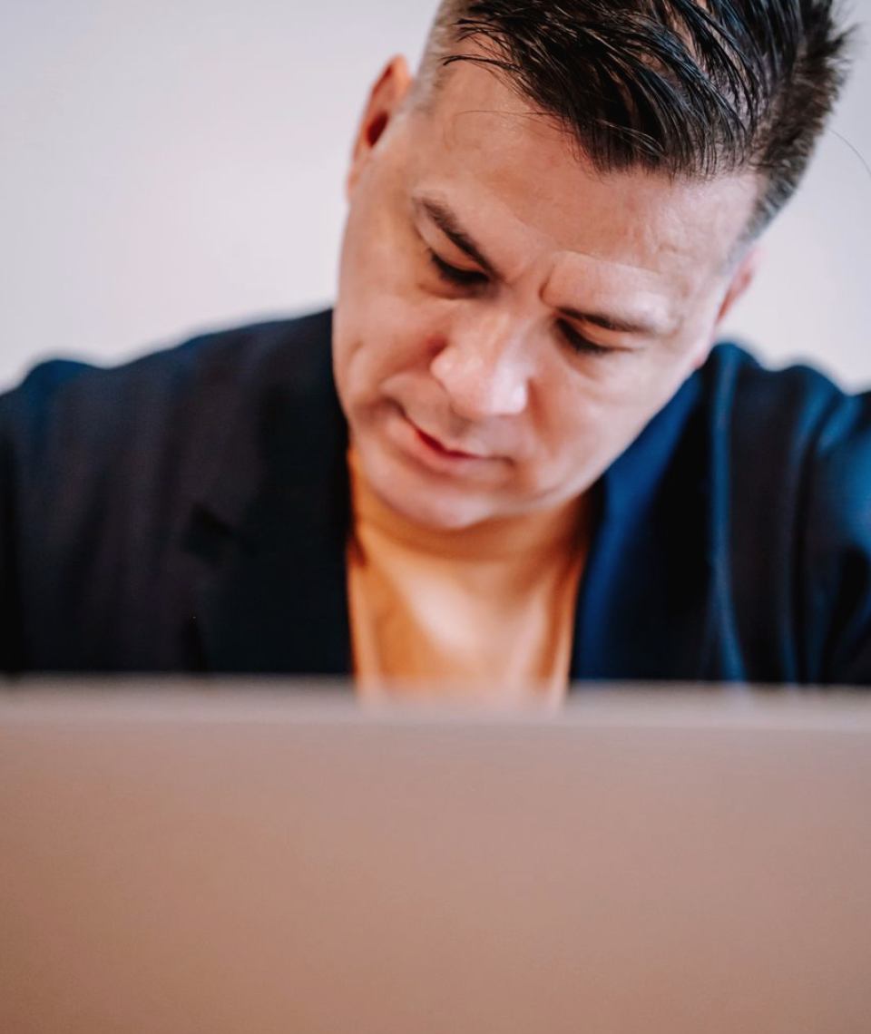 Combien coûte le traducteur de messages d'alerte, et pourquoi